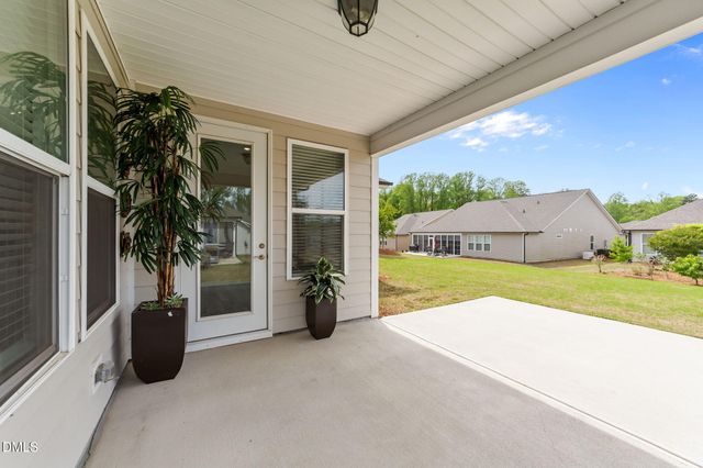 1616 Silver Spotted Way, Fuquay Varina, NC 27526