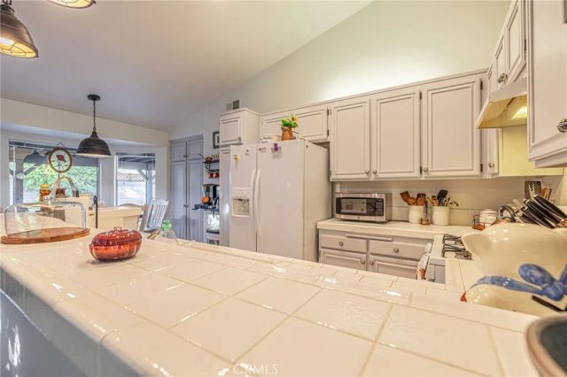 2027 Ogden Lane, Lancaster, CA 93535