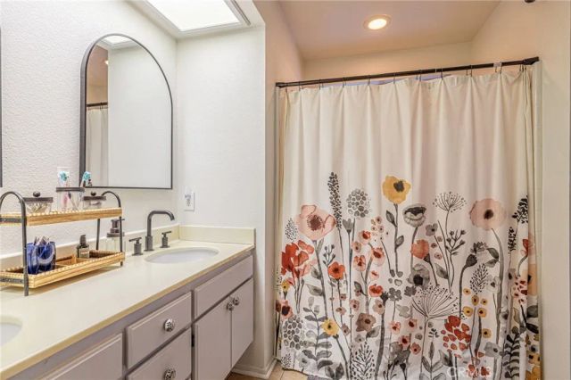 2027 Ogden Lane, Lancaster, CA 93535