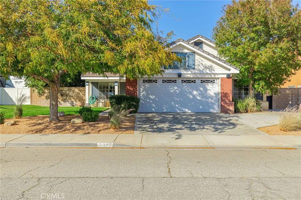 2027 Ogden Lane, Lancaster, CA 93535