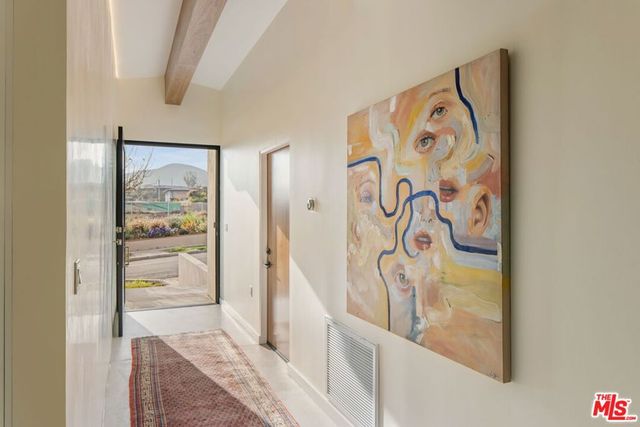 3748 Seahorn Drive, Malibu, CA 90265