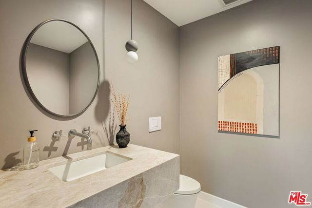 3748 Seahorn Drive, Malibu, CA 90265