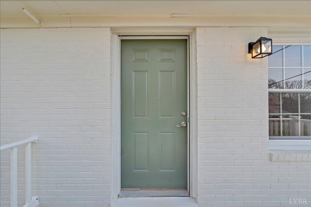 471 Briar Cliff Circle, Lynchburg, VA 24502