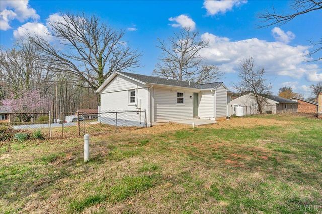 471 Briar Cliff Circle, Lynchburg, VA 24502