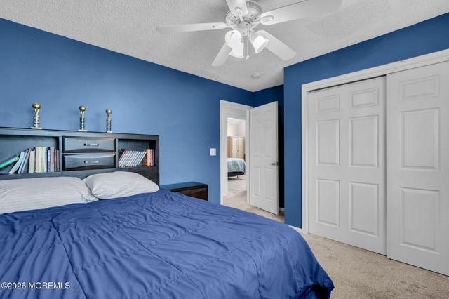 19 Grand Teton Avenue, Howell, NJ 07731