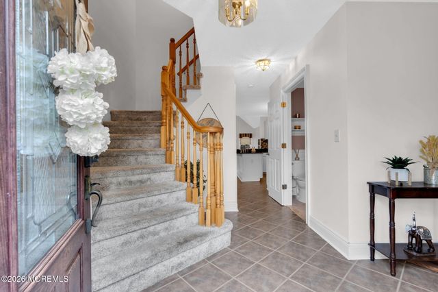 19 Grand Teton Avenue, Howell, NJ 07731