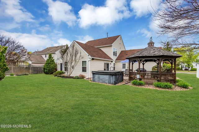 19 Grand Teton Avenue, Howell, NJ 07731