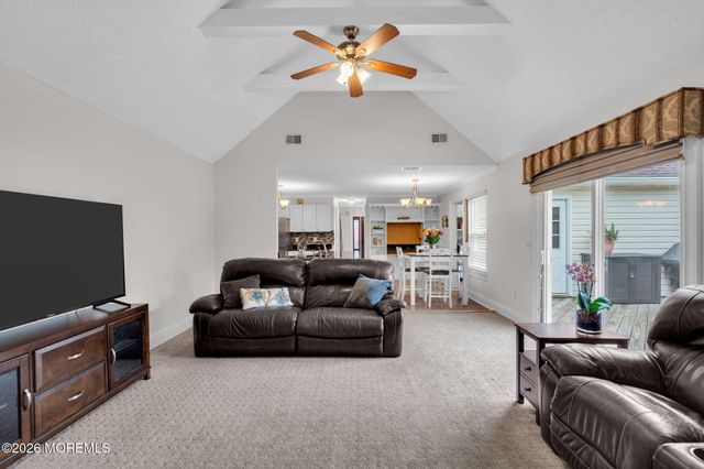 19 Grand Teton Avenue, Howell, NJ 07731