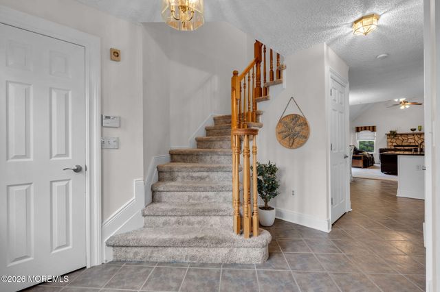 19 Grand Teton Avenue, Howell, NJ 07731