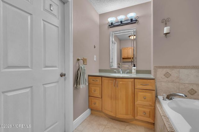 19 Grand Teton Avenue, Howell, NJ 07731