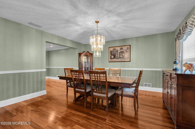 19 Grand Teton Avenue, Howell, NJ 07731