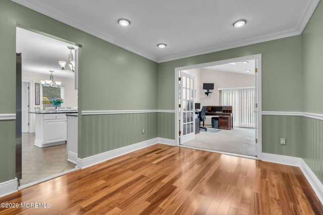 19 Grand Teton Avenue, Howell, NJ 07731