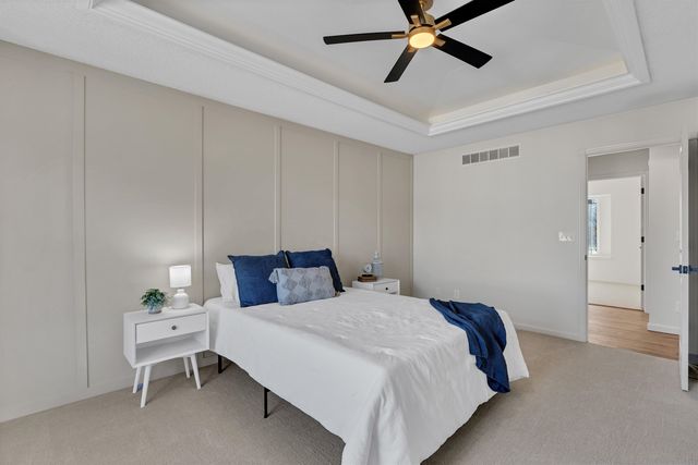 3327 N Lake Ridge Ct, Wichita, KS 67205