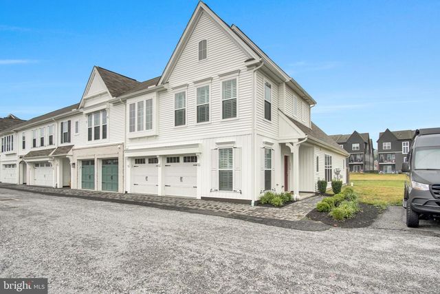 1319 ARLINGTON WAY, Mechanicsburg, PA 17055