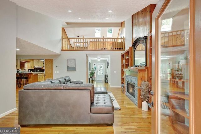 450 Flat Creek Circle, Blue Ridge, GA 30513
