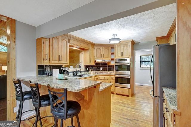 450 Flat Creek Circle, Blue Ridge, GA 30513