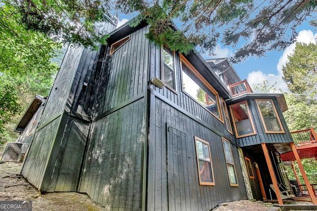 450 Flat Creek Circle, Blue Ridge, GA 30513