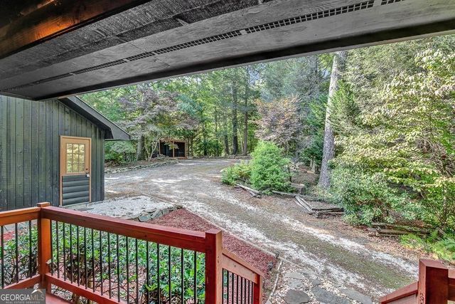 450 Flat Creek Circle, Blue Ridge, GA 30513