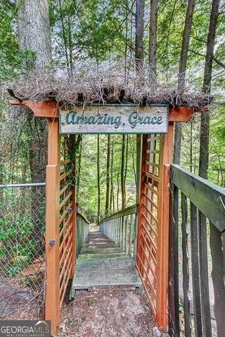 450 Flat Creek Circle, Blue Ridge, GA 30513