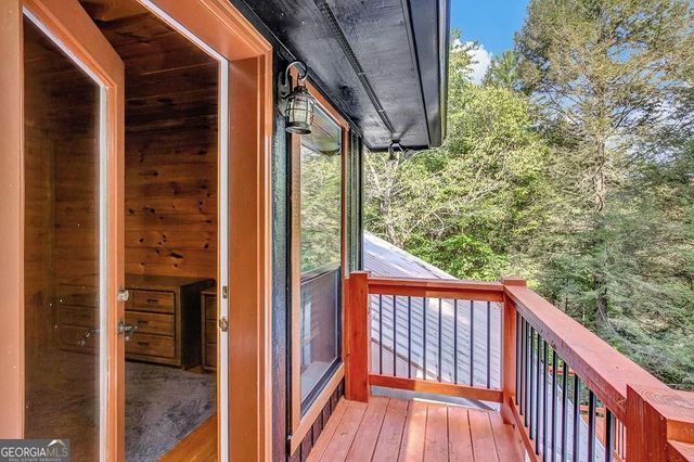 450 Flat Creek Circle, Blue Ridge, GA 30513