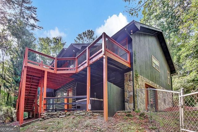 450 Flat Creek Circle, Blue Ridge, GA 30513