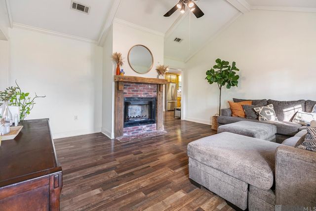 10241 Ardoon Dr, Baker, LA 70714