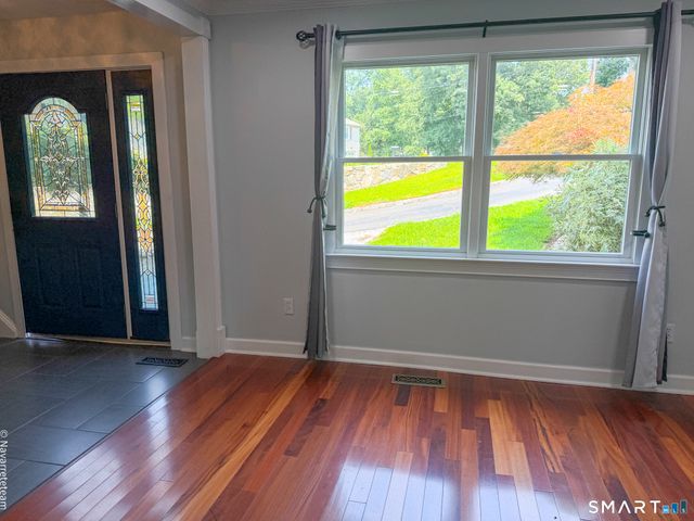 17 Kingsbury Road, Norwalk, CT 06851