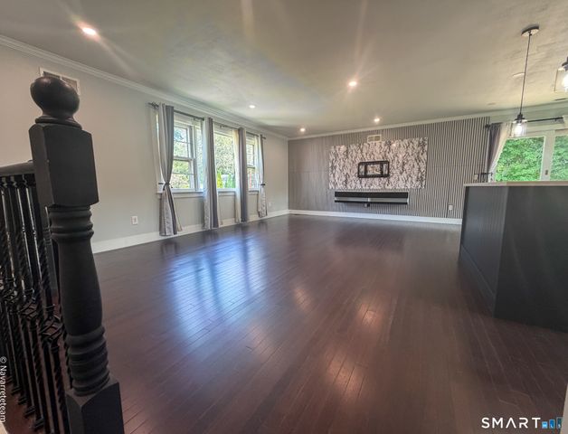 17 Kingsbury Road, Norwalk, CT 06851