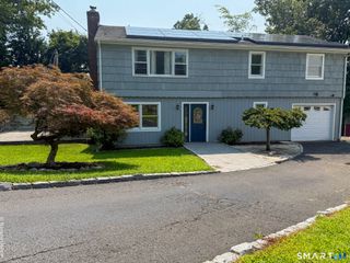 17 Kingsbury Road, Norwalk, CT 06851