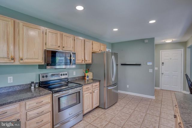 40 E HUNTINGTON CIR, Dover, DE 19904