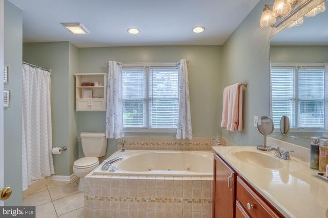 40 E HUNTINGTON CIR, Dover, DE 19904