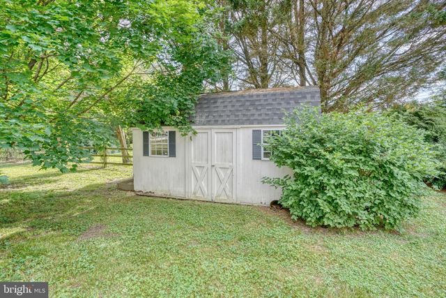 40 E HUNTINGTON CIR, Dover, DE 19904