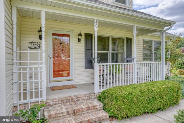 40 E HUNTINGTON CIR, Dover, DE 19904