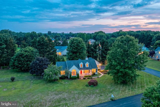 40 E HUNTINGTON CIR, Dover, DE 19904