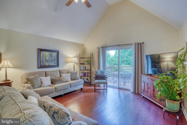 40 E HUNTINGTON CIR, Dover, DE 19904