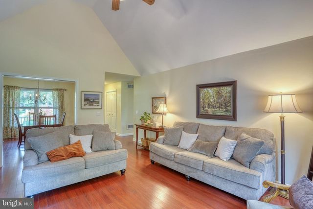 40 E HUNTINGTON CIR, Dover, DE 19904