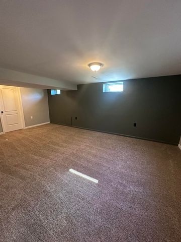 276 W 68th Place, Merrillville, IN 46410