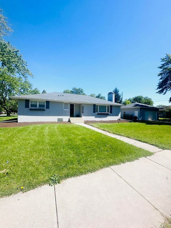 276 W 68th Place, Merrillville, IN 46410