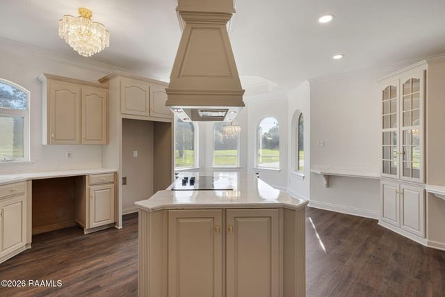 2003 Hamilton Street, New Iberia, LA 70563