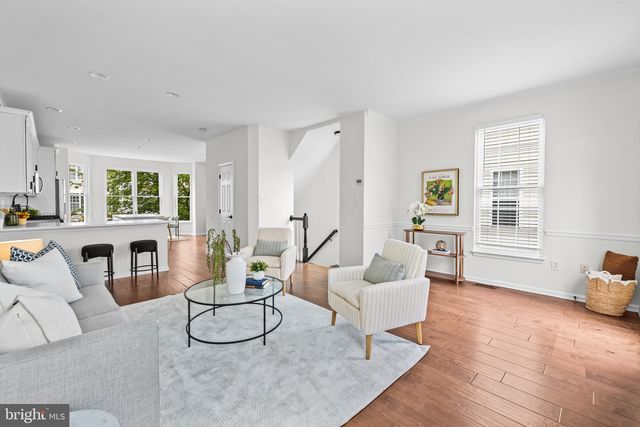 6954 BANCHORY CT, Alexandria, VA 22315