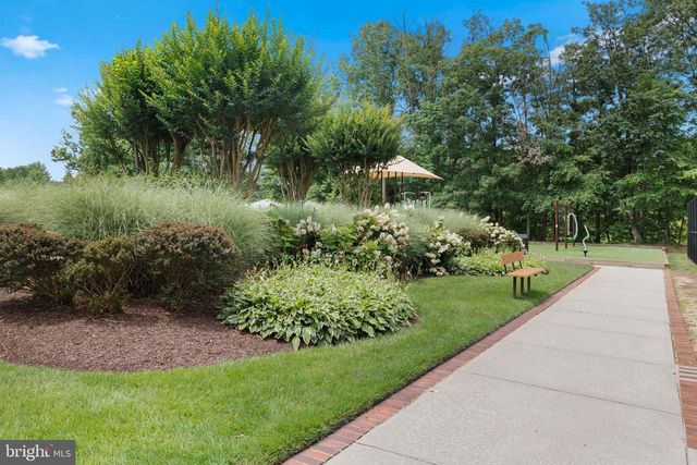 6954 BANCHORY CT, Alexandria, VA 22315