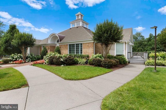 6954 BANCHORY CT, Alexandria, VA 22315