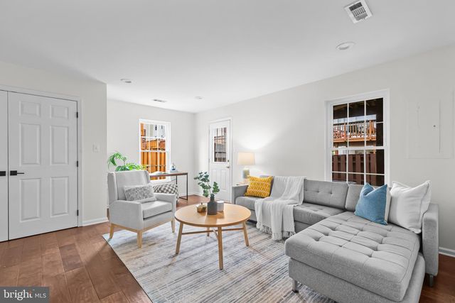 6954 BANCHORY CT, Alexandria, VA 22315