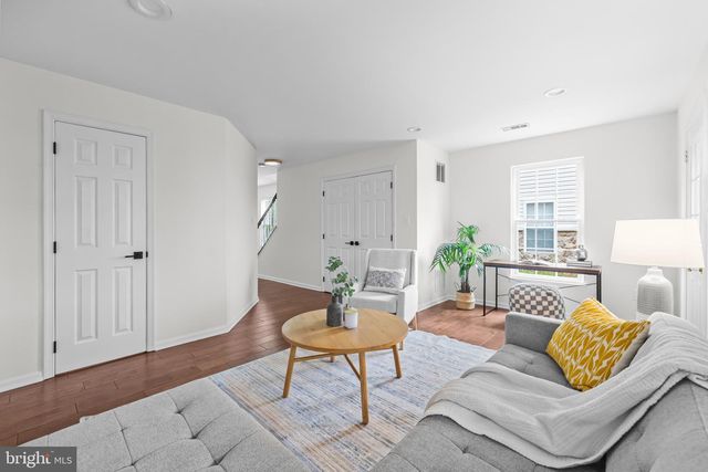 6954 BANCHORY CT, Alexandria, VA 22315