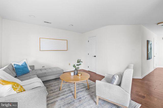 6954 BANCHORY CT, Alexandria, VA 22315