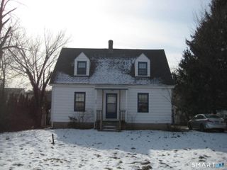 320 Maple Street, Branford, CT 06405