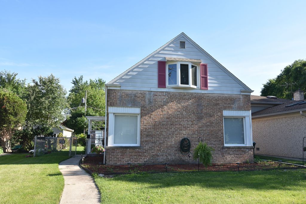 3717 W Northshore Avenue, Lincolnwood, IL 60712