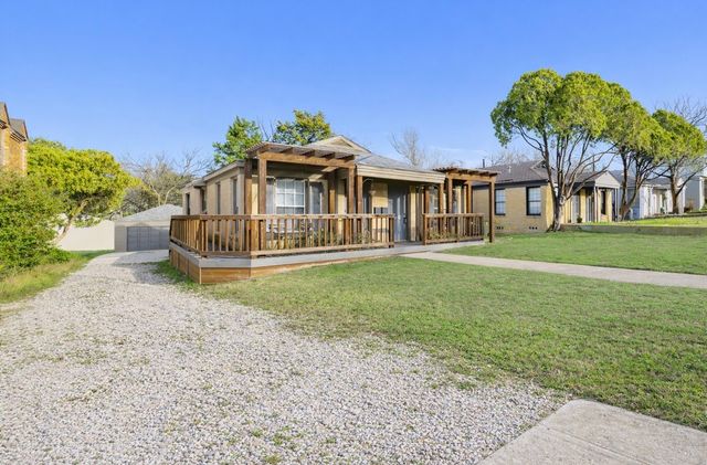 406 N Montreal Avenue, Dallas, TX 75208