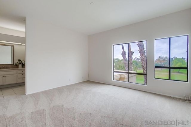 12122 Royal Birkdale Row 403, San Diego, CA 92128