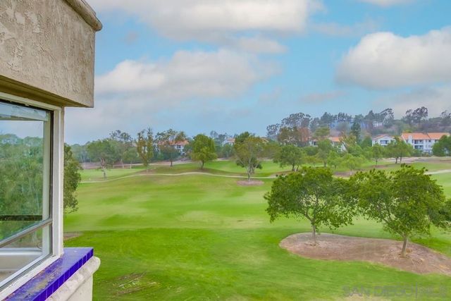 12122 Royal Birkdale Row 403, San Diego, CA 92128